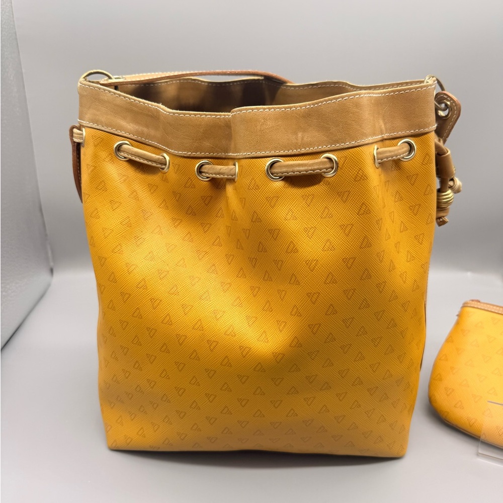 Vintage 1985 Liz Claiborne Drawstring Bucket Shoulder Bag Mustard/Yellow w/make - Picture 9 of 15